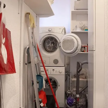 Appartement Moderne 2 Pieces En Plein Au Bord De Seine