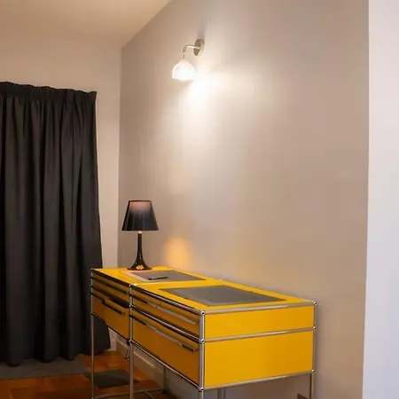 Apartament Moderne 2 Pieces En Plein Au Bord De Seine